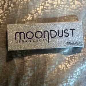 Urban decay moondust pallet